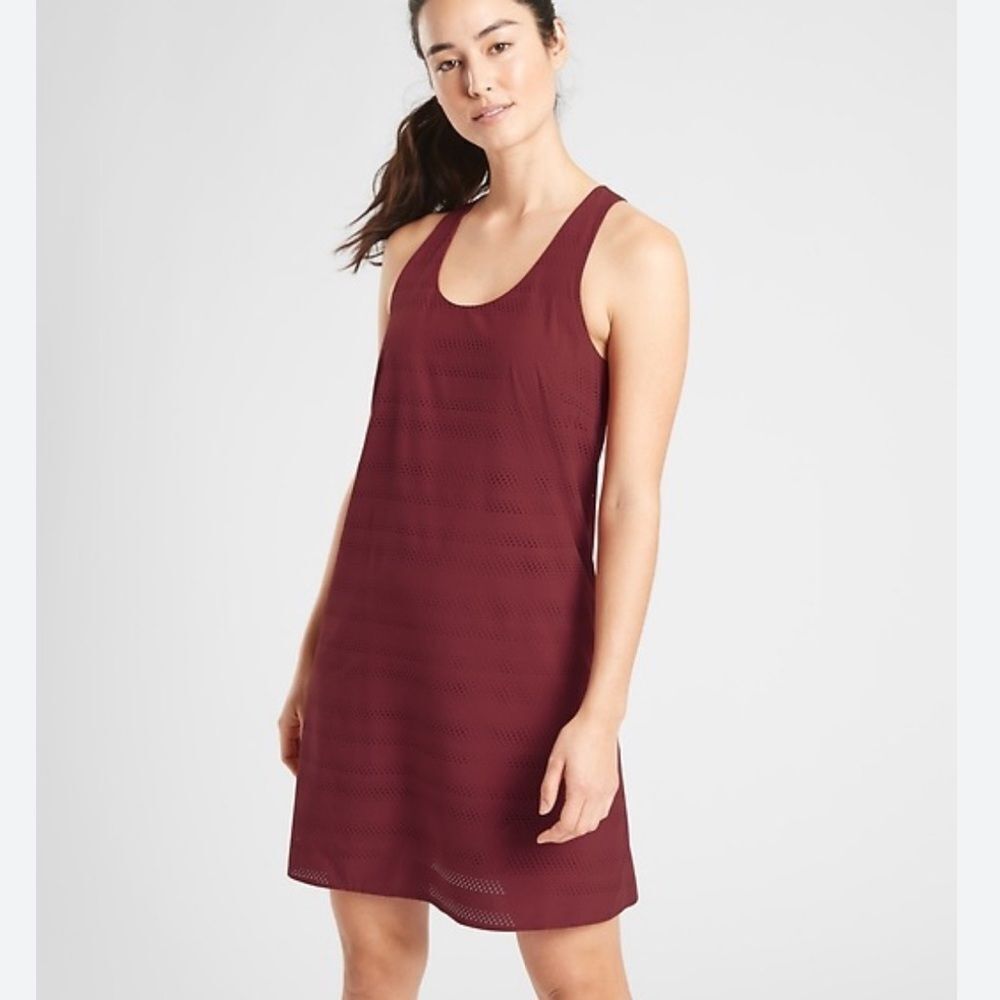 Athleta Brookfield dress Burgundy Top small